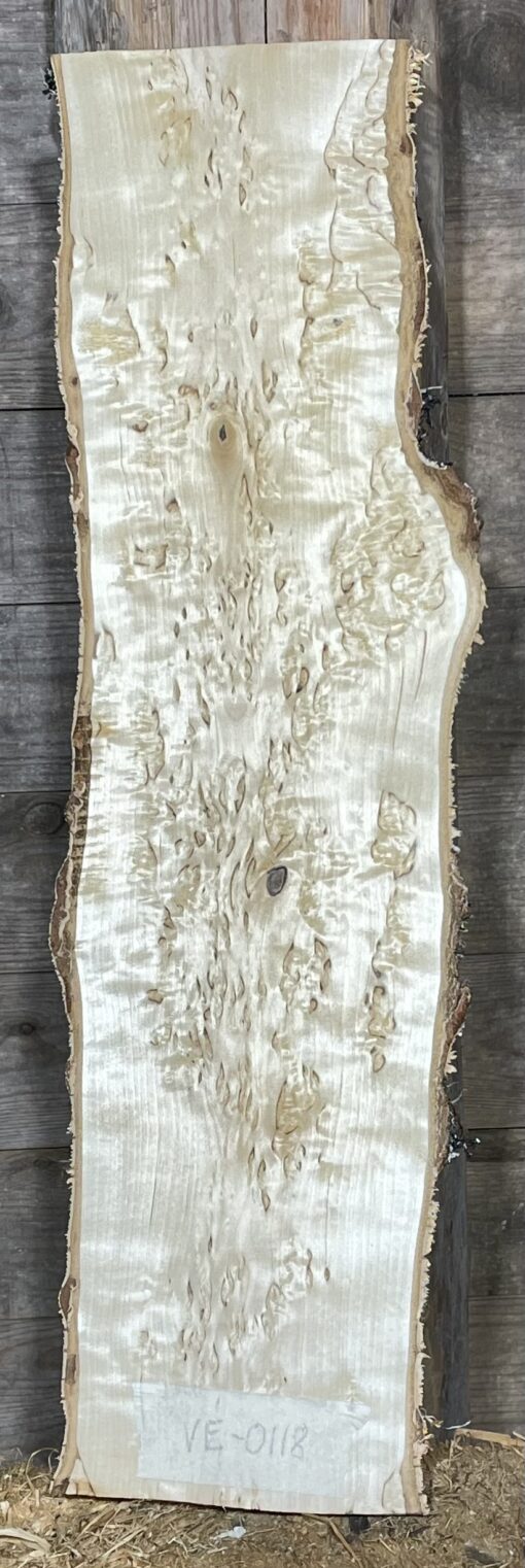 Bräda masurbjörk, okantad, hyvlad, 610x130x36 mm