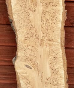 Fin bräda masurbjörk, okantad, hyvlad, 690x170x50 mm