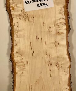 Bräda masurbjörk, okantad, hyvlad, kärnfri 420x200x40 mm