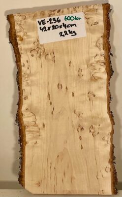 Bräda masurbjörk, okantad, hyvlad, kärnfri 420x200x40 mm